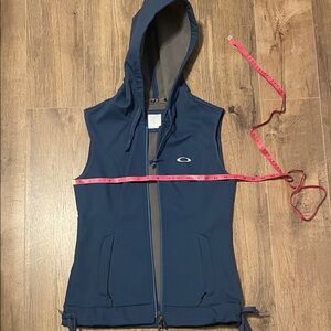 Women's Oakley Navy Blue Hooded Vest